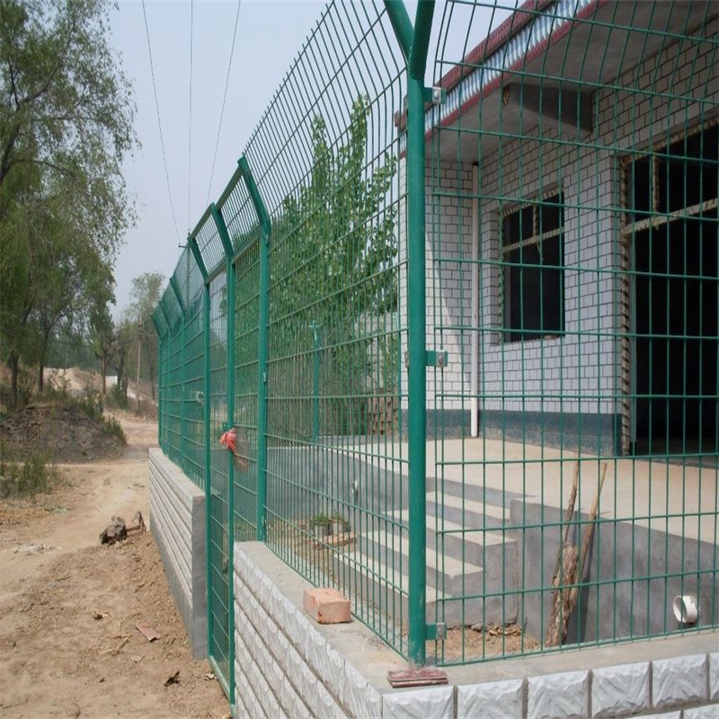 上海學(xué)校圍欄網(wǎng)圖片1