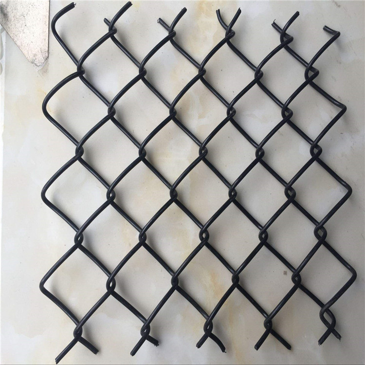 菱形孔綠色鐵絲網(wǎng)圖片2