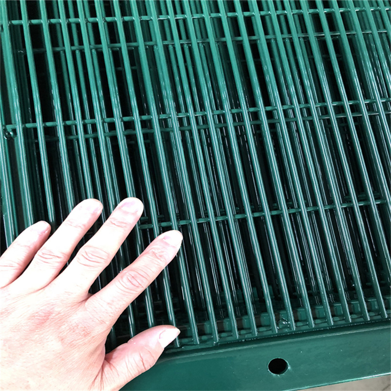 上海桃型柱密紋護欄網圖片1