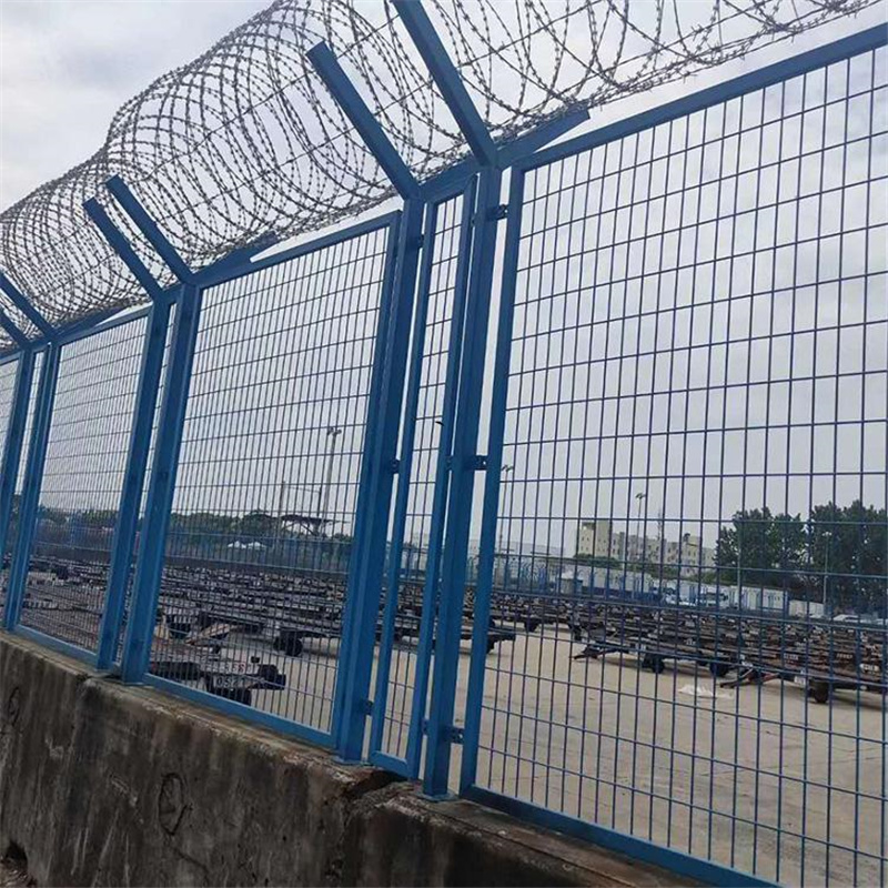  監(jiān)獄高墻隔離網(wǎng)圖片1