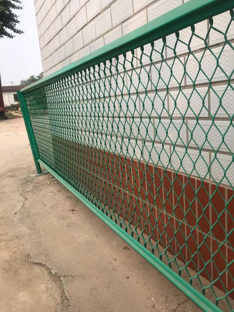 上海公路分隔帶防眩網(wǎng)圖片1