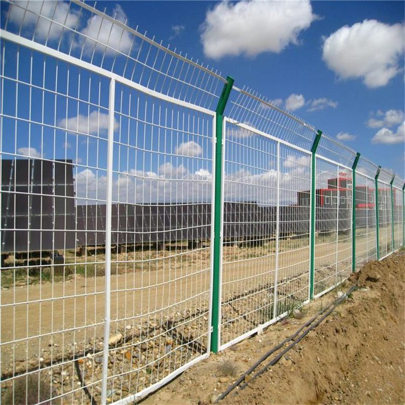 上海光伏電站鋼絲網(wǎng)圍欄圖片3