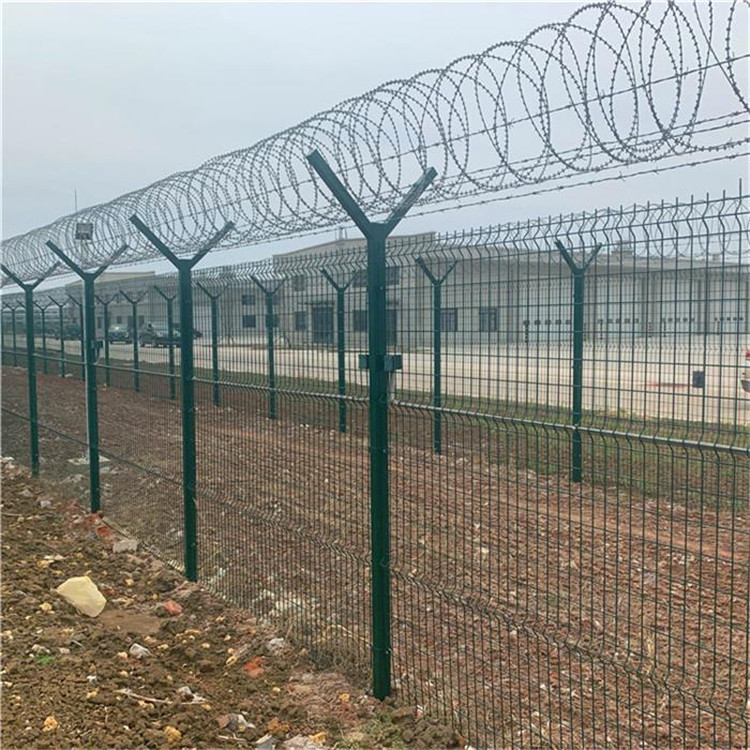 帶刺絲滾籠機場圍界護欄網圖片2