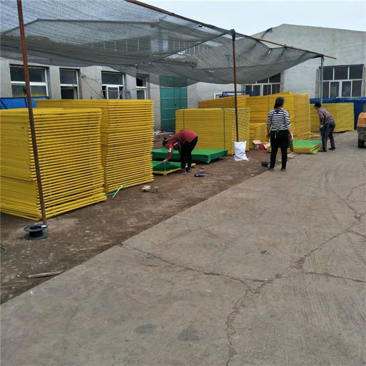 建筑工程爬架網(wǎng)圖片1